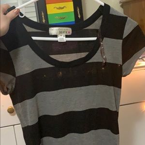 Dark grey and black striped shirt in Junior M